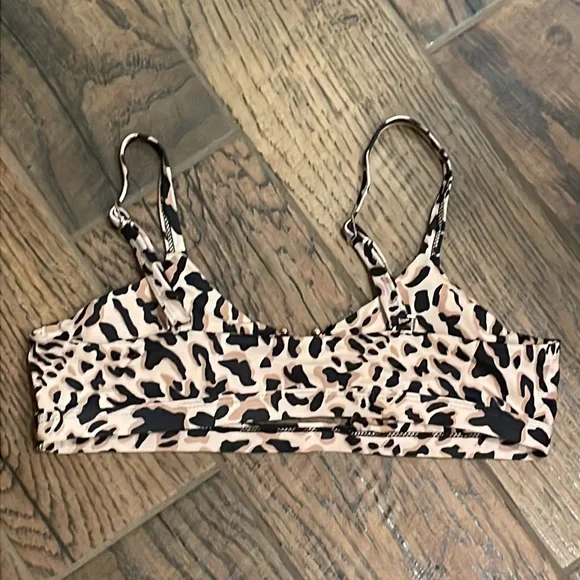 NWOT Leopard Print Large Bikini Top - Picture 3 of 3